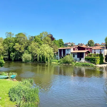 Atypique Avec Wifi Au Coeur De - Fr-1-306-1310 * Clisson