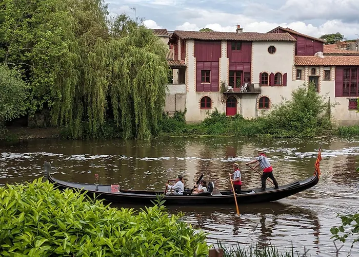 Apartmán Atypique Avec Wifi Au Coeur De - Fr-1-306-1310 *